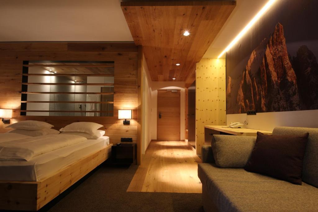 Charme Hotel Friedrich Welschnofen Zimmer foto